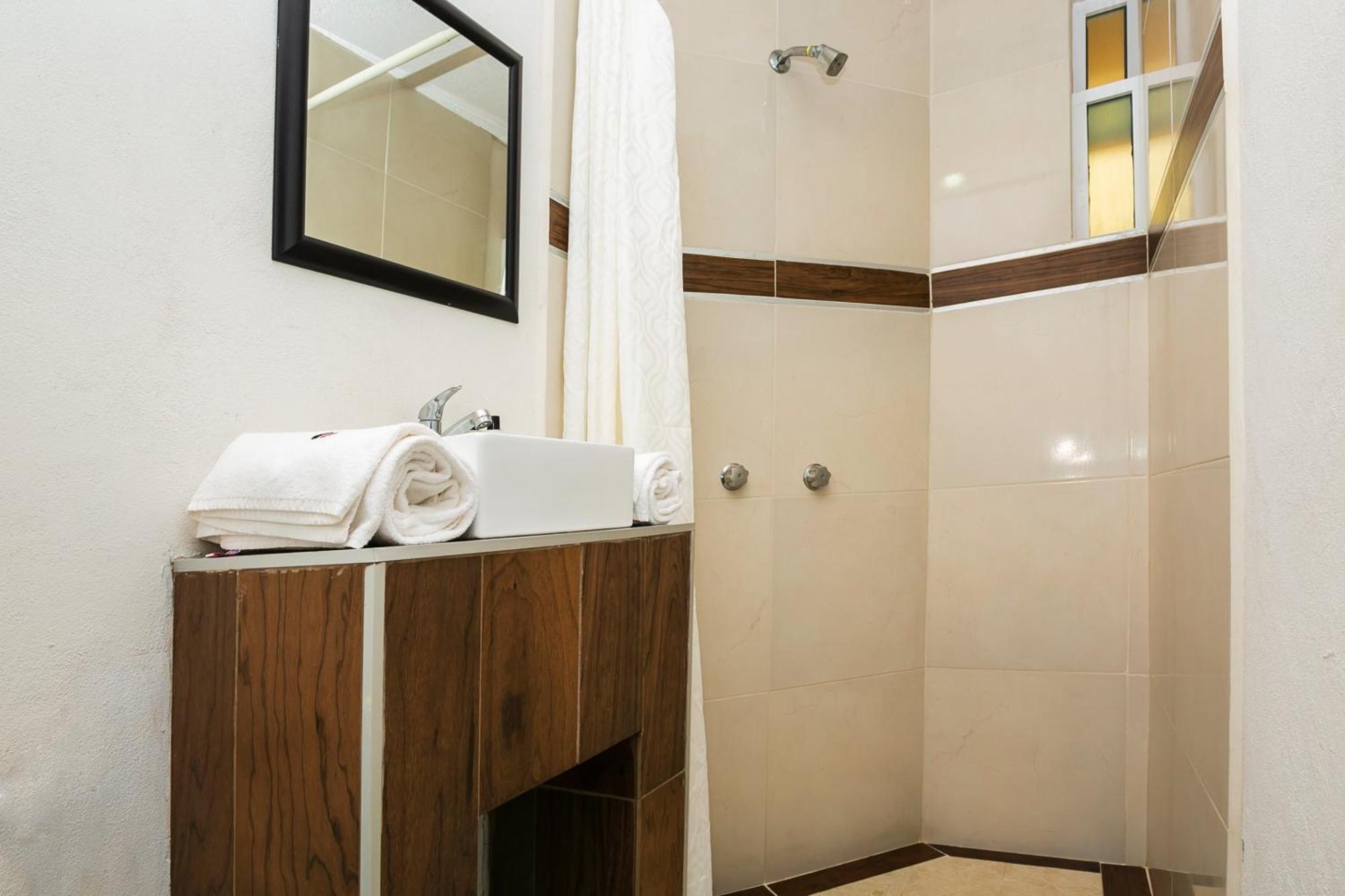 Capital O Hotel Victoria Morelia Luaran gambar