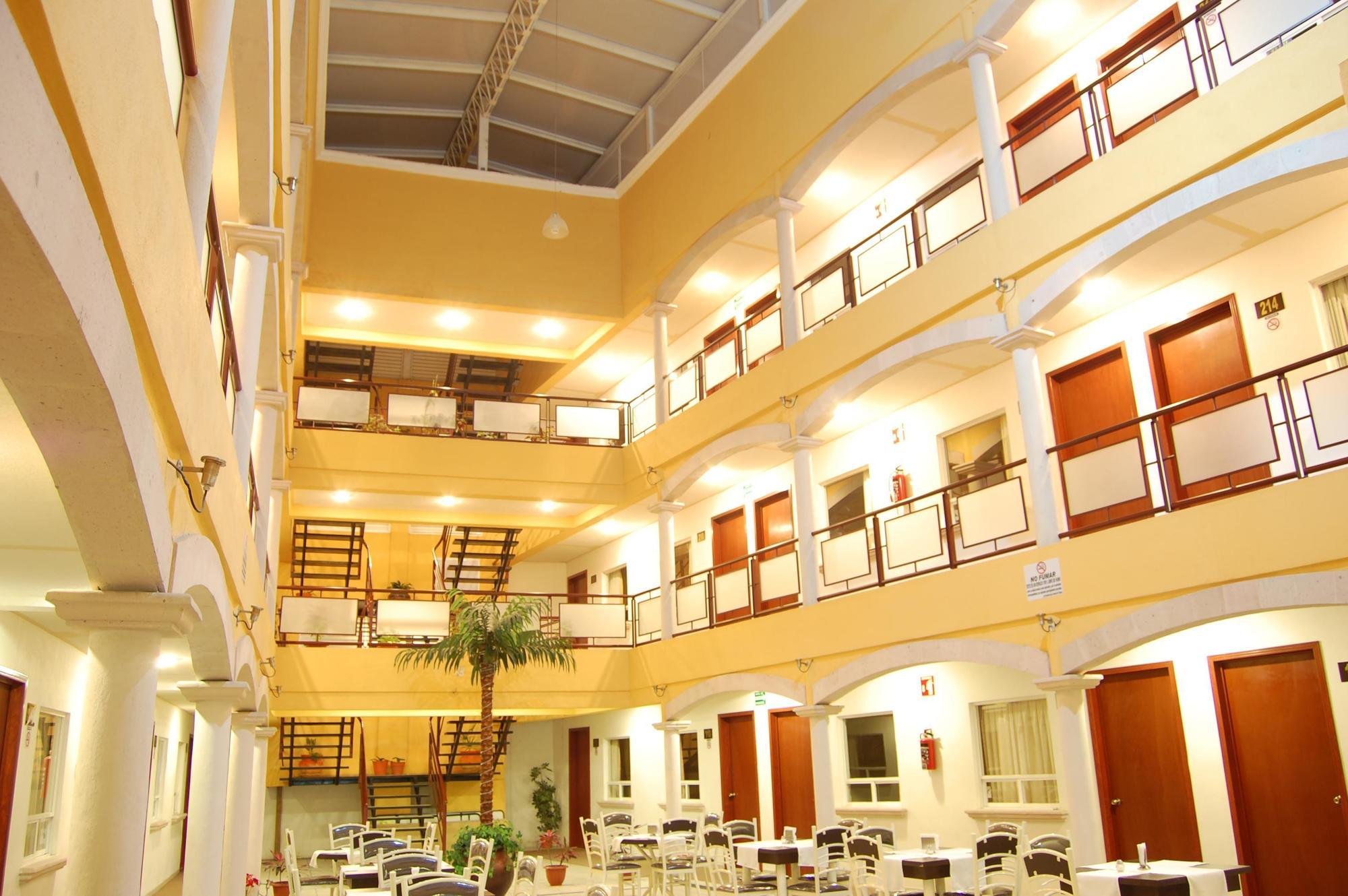 Capital O Hotel Victoria Morelia Luaran gambar
